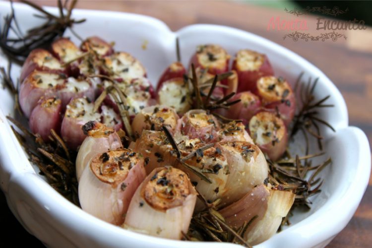 Resultado de imagem para alho assado