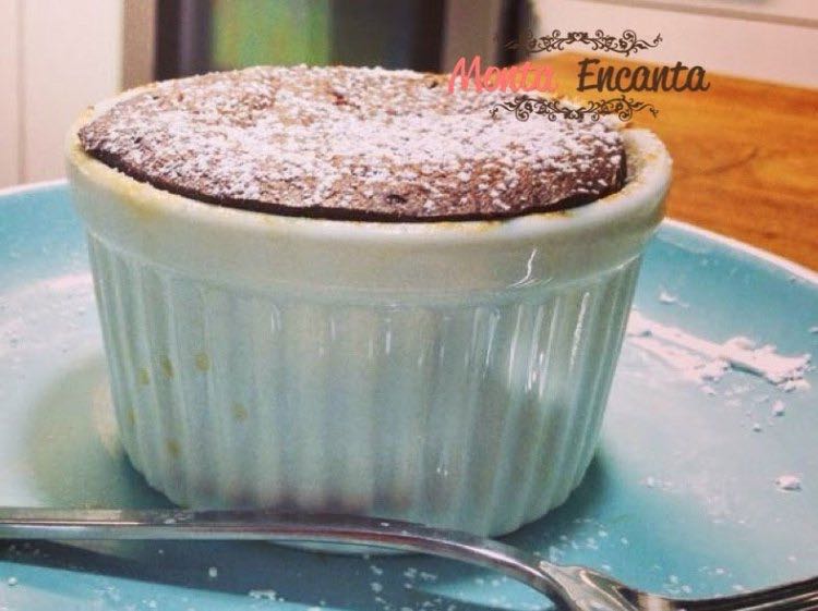 Bolo de Chocolate com Amêndoas e Mel