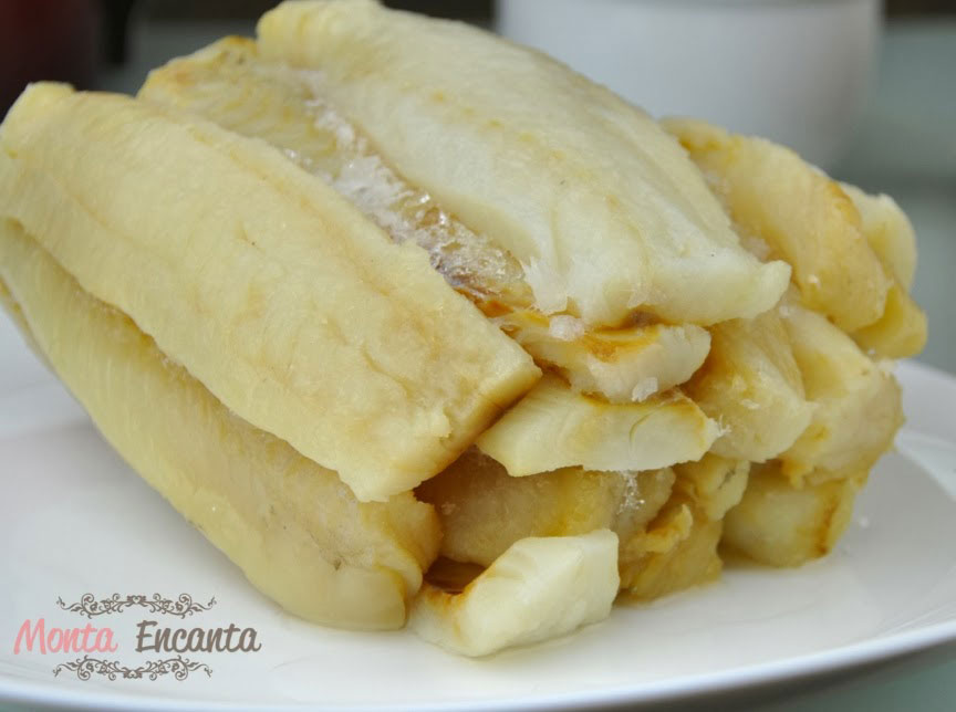 bacalhau-batatas-camadas-azeite-azeitona-portuguesa-pimentao-monta-encanta5