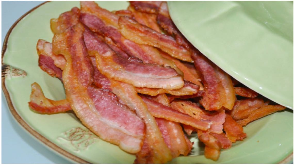 Bacon Sequinho e Crocante no microondas - Monta