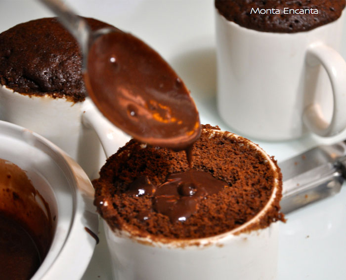 bolo-de-chocolate-de-caneca26