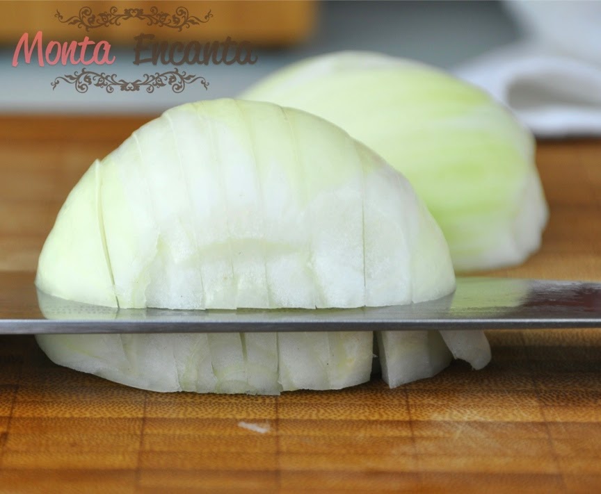 Cebola corte julienne e brunoise facilita o trabalho na cozinha!