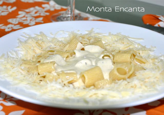 Massa com Gorgonzola Limão e Sálvia