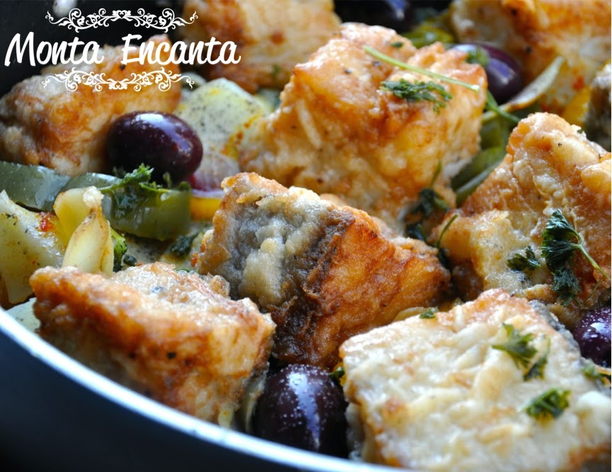 bacalhau-em-posta-batatas-pimentão-monta-encanta36