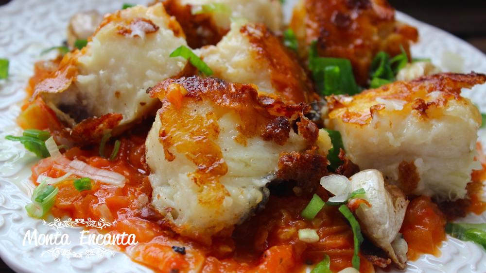 Bacalhau grelhado ao tomatinho