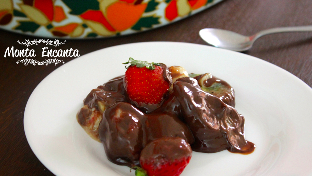 Gelado de Brigadeiro Branco com frutas