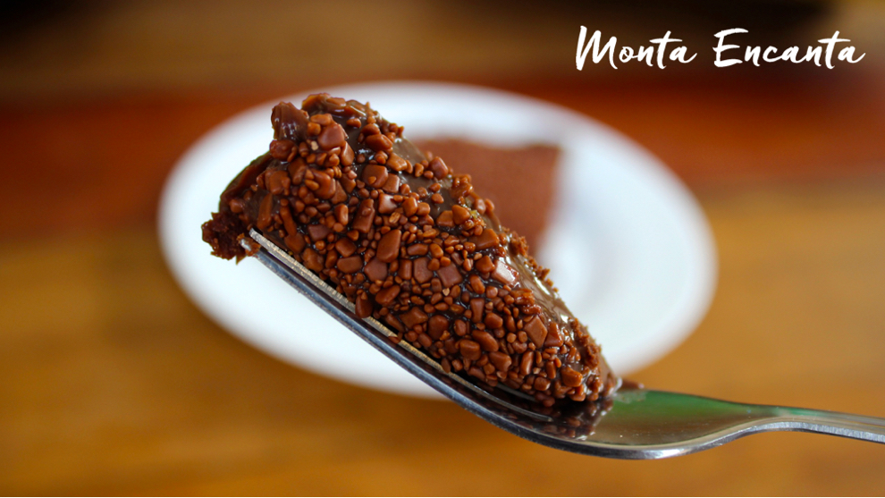 Torta de Brigadeiro Gourmet e massa amanteigada