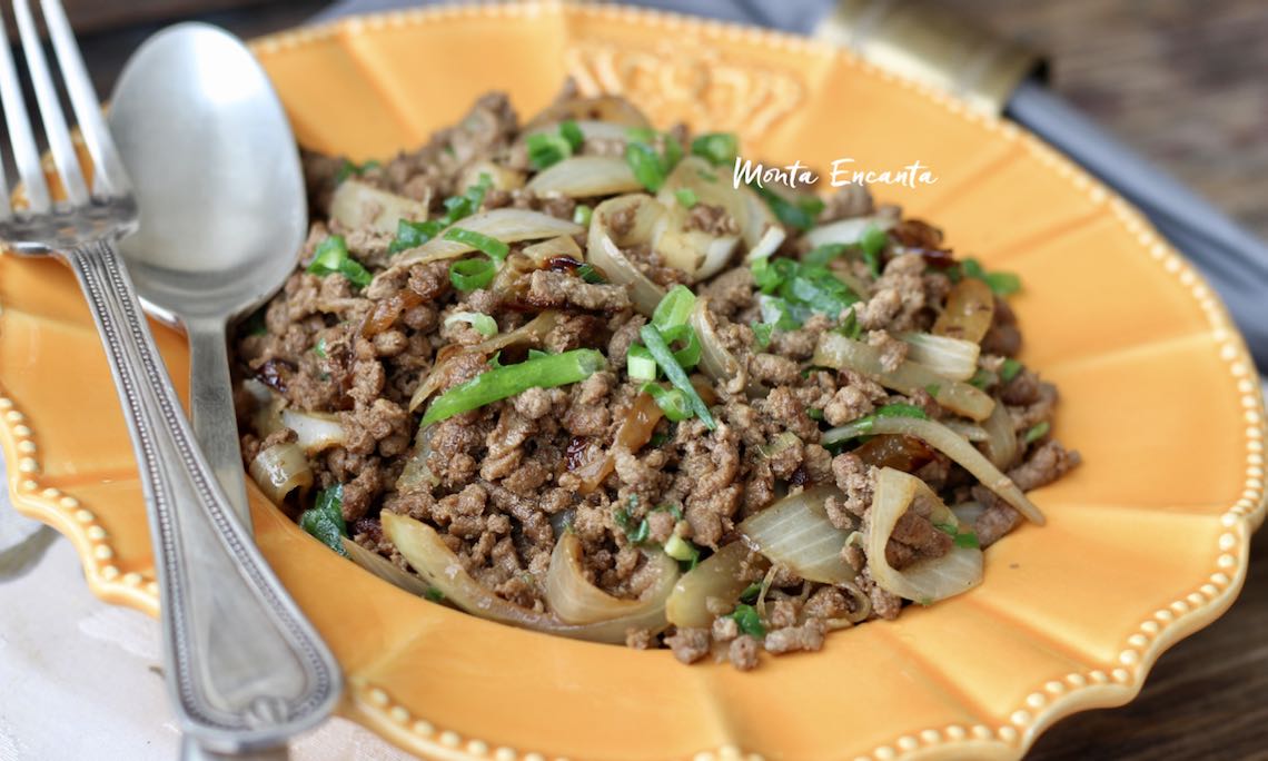 carne moida acebolada com shoyo na manteiguinha