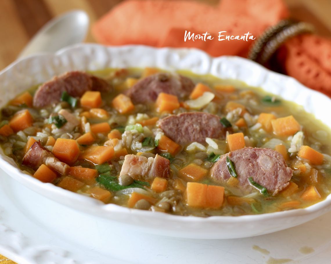 sopa de arroz com lentilha