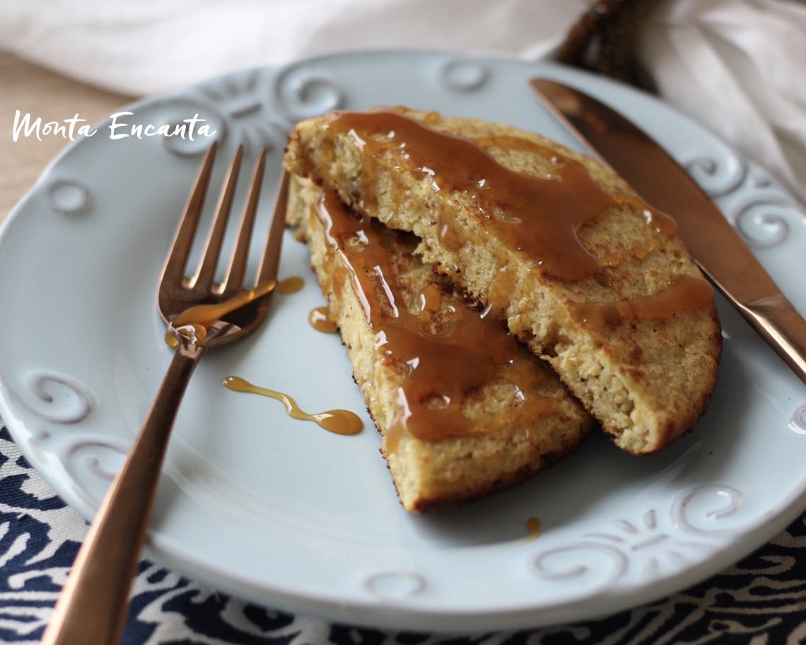 Pão Fit de frigideira, sem glúten, tem banana na massa, aveia e amido de milho.