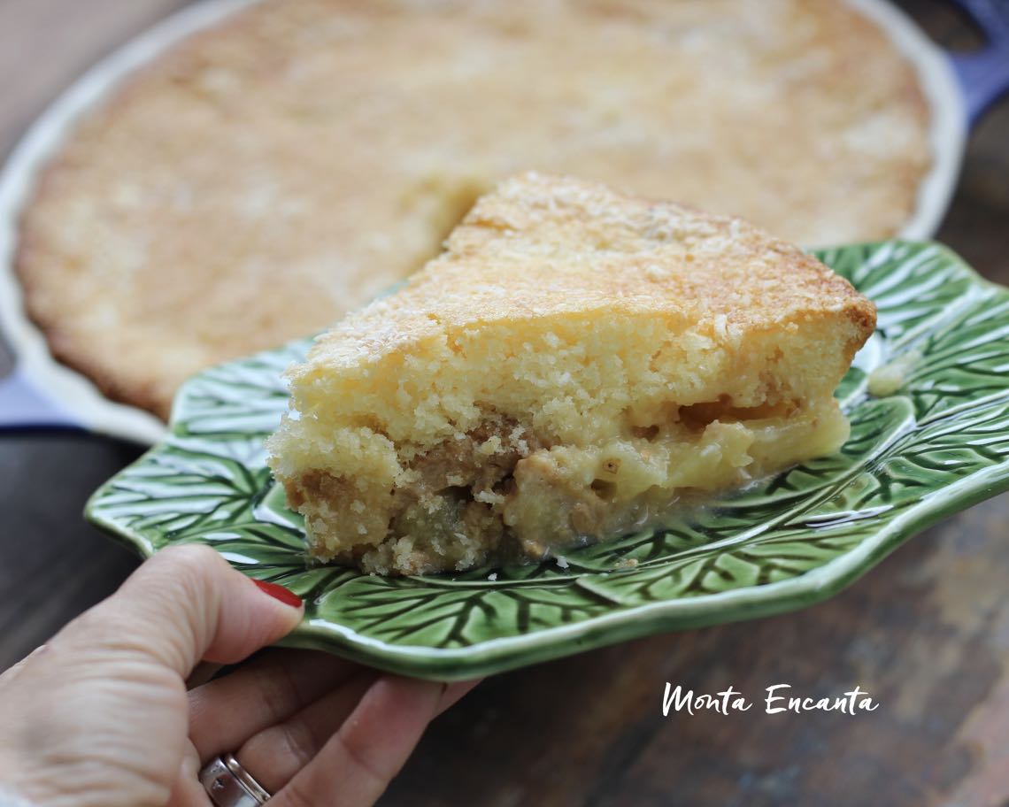 Bolo De Abacaxi E Doce De Leite Ja Sai Recheado Do Forno Monta