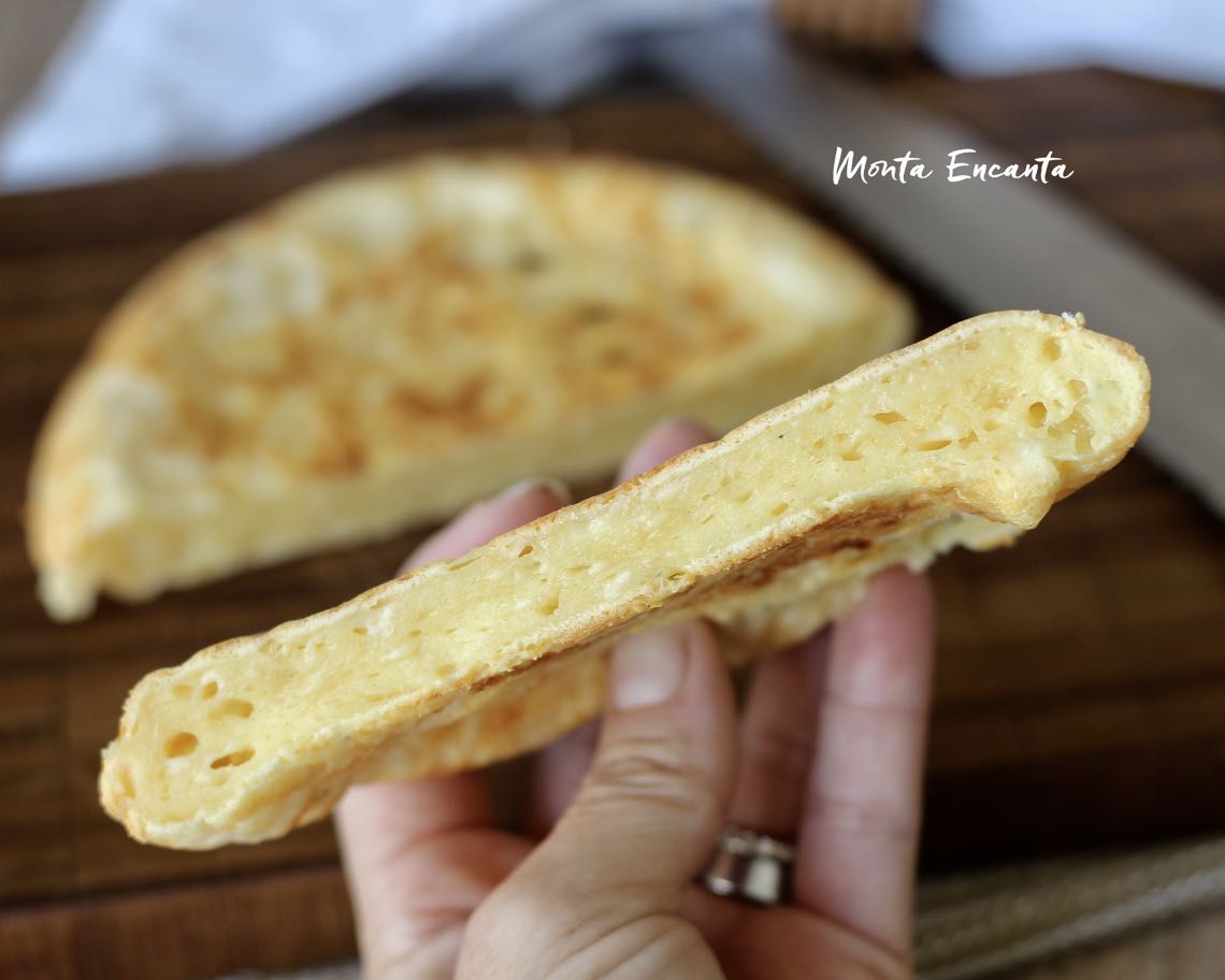 pão de queijo na frigideira