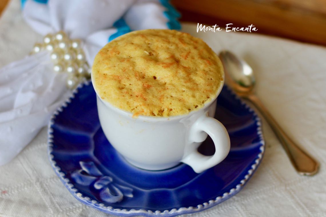 Bolo de Caneca de Cenoura bolo de caneca