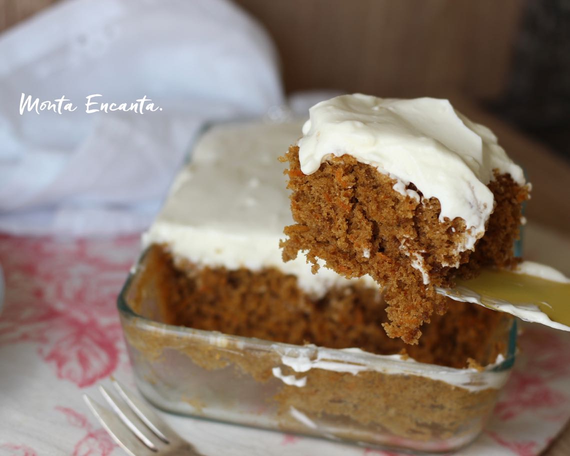 bolo de cenoura americano