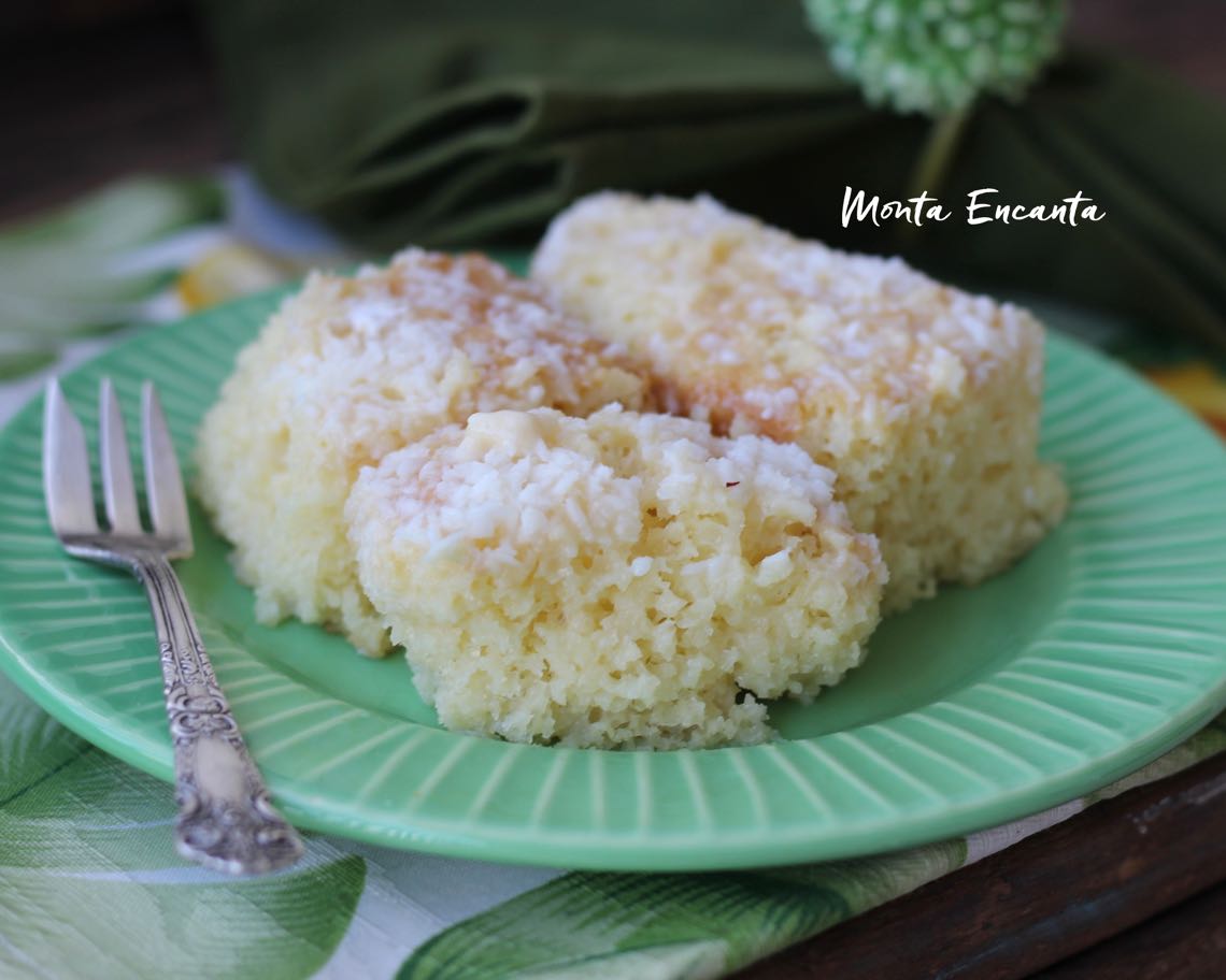 bolo de coco com calda