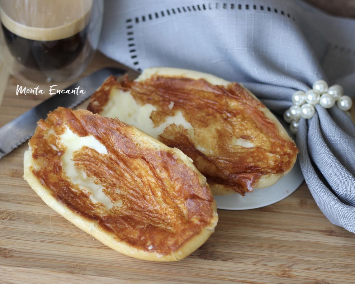 pão na chapa com casquinha de requeijão da padaria