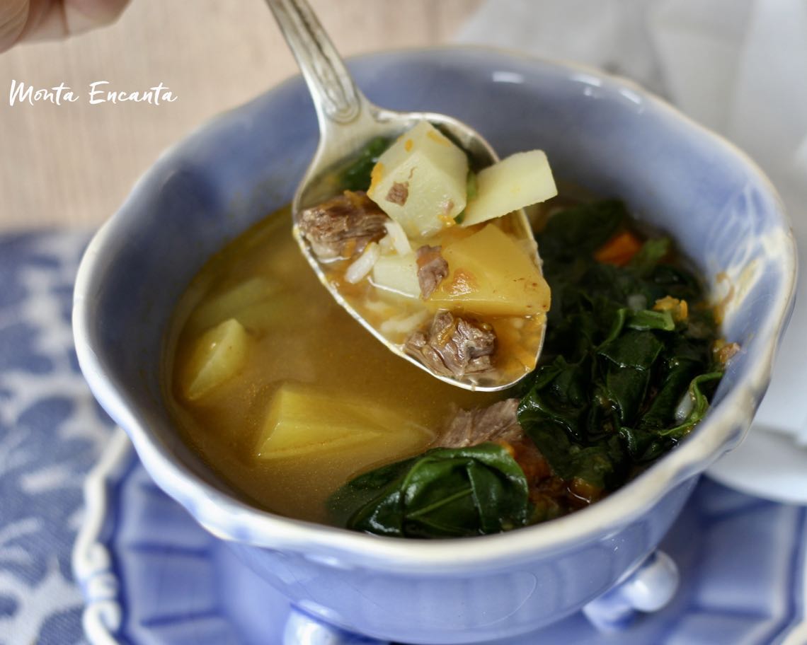 sopa de caldo de carne