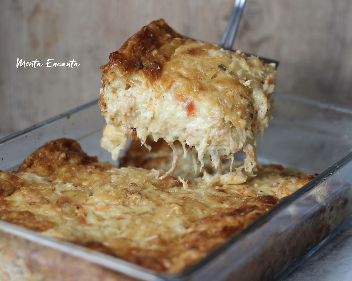 torta de tapioca com frango cremoso e sem gluten de liquidificador