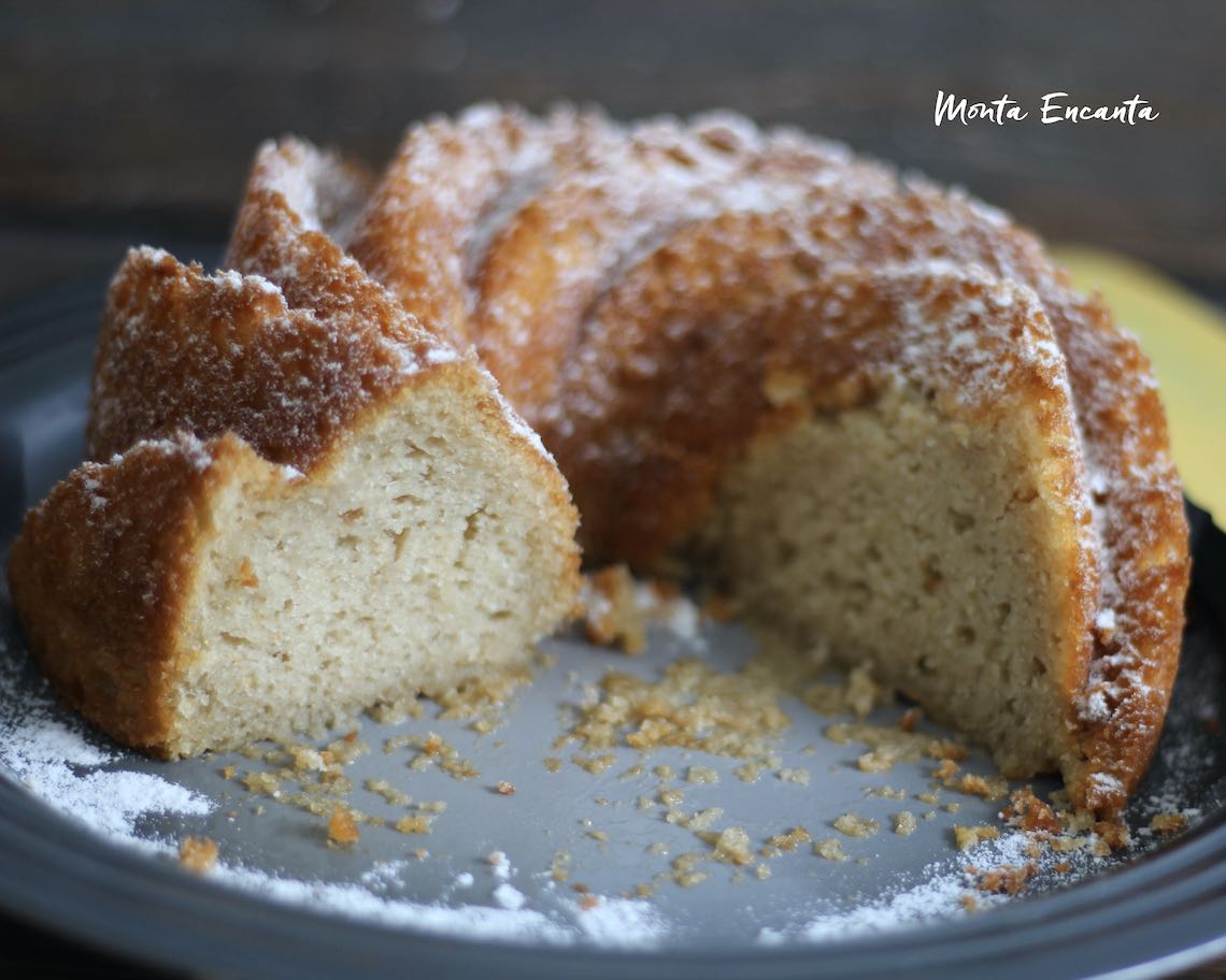 bolo de café quente com iogurte