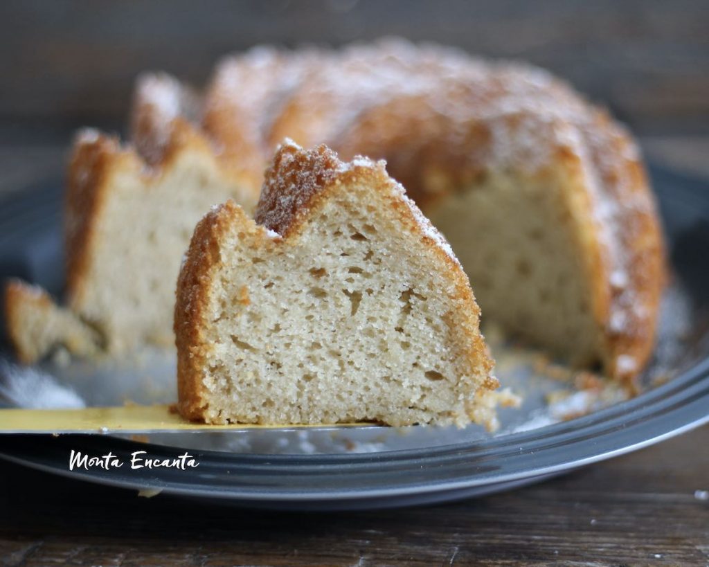 bolo de café quente com iogurte