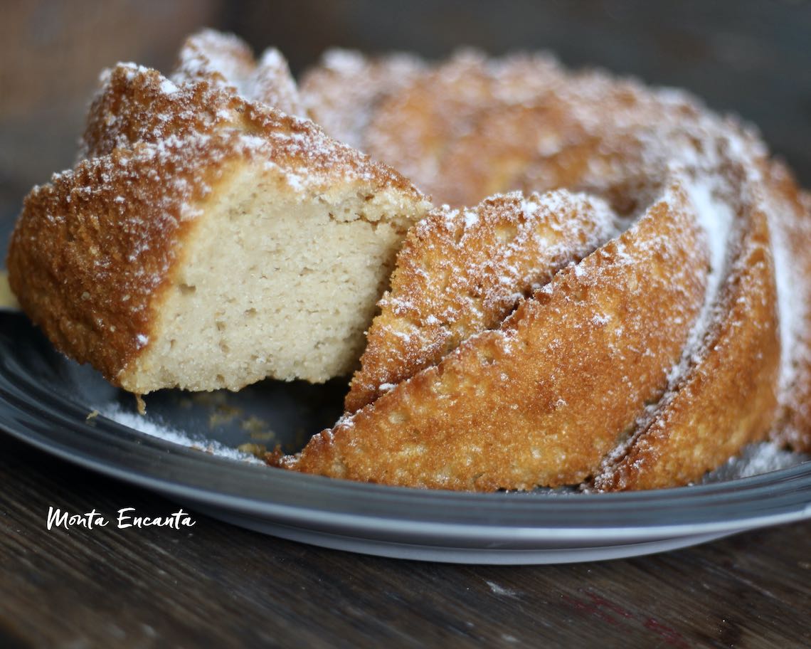 bolo de café quente com iogurte