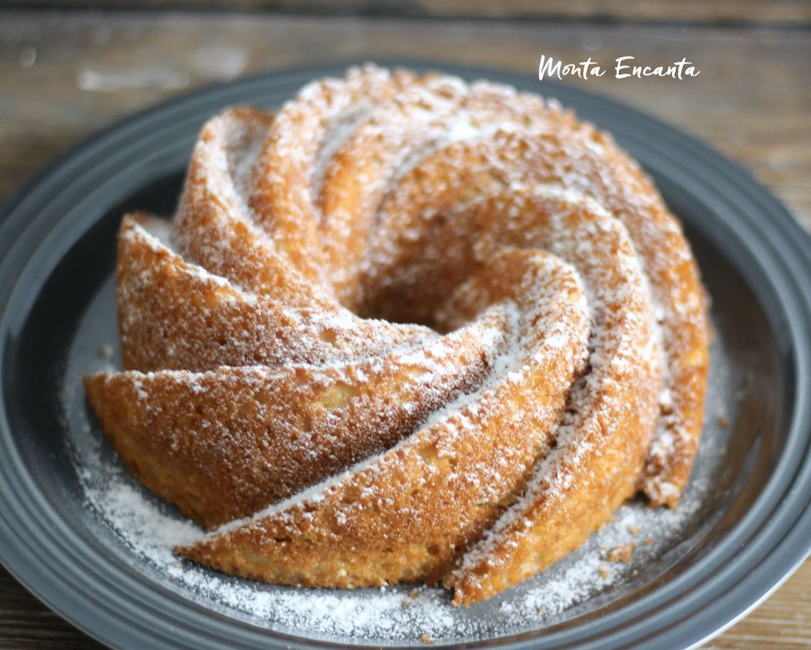 bolo de café quente com iogurte