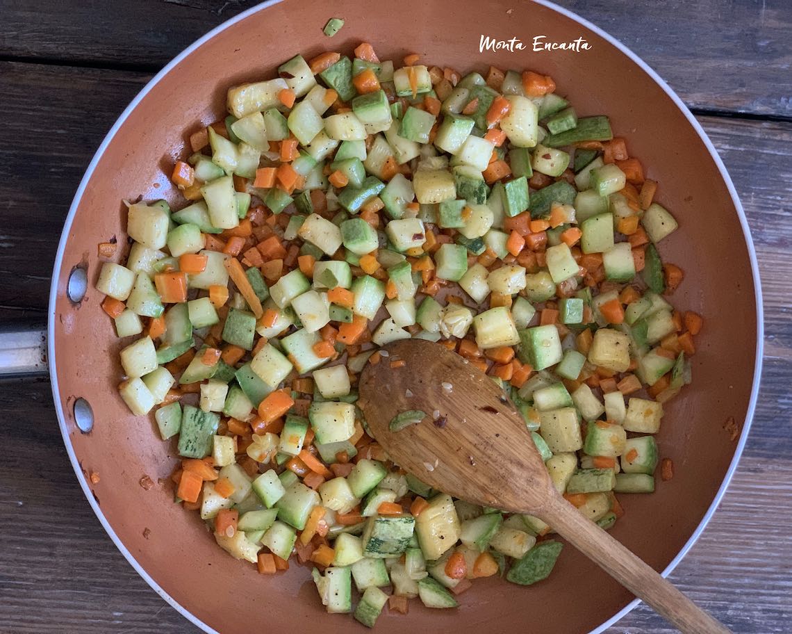 abobrinha com cenoura caramelizada e refogada na manteiga