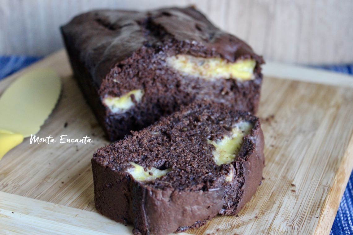 Bolo de Banana com Chocolate é delicioso! Monta Encanta