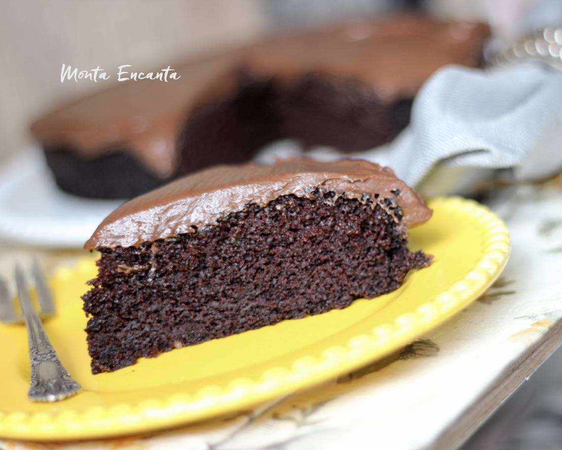 Bolo de chocolate sem ovo e sem lactose - Fácil