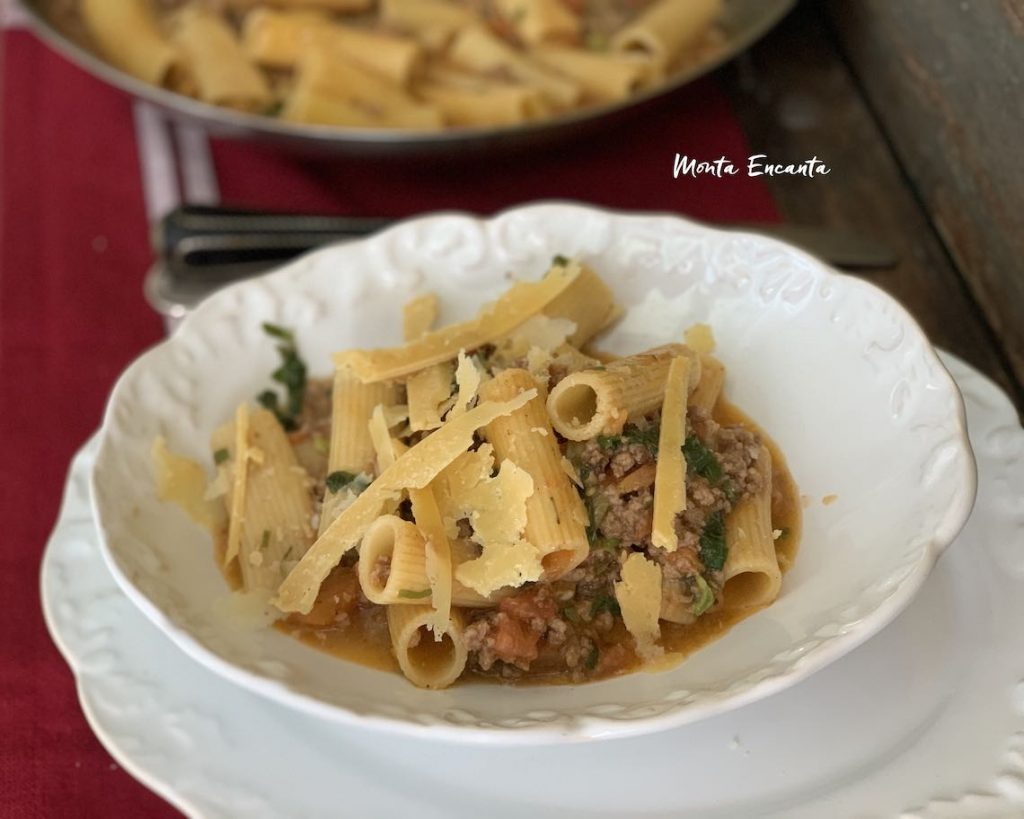 macarrão a bolonhesa risotado