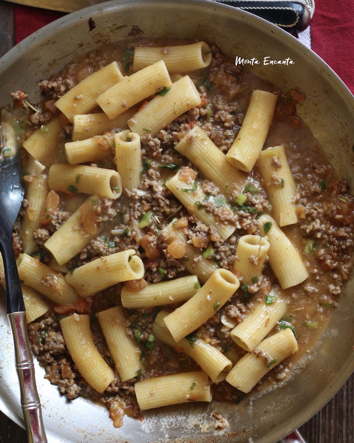 Macarrão a bolonhesa risotado de uma panela só!