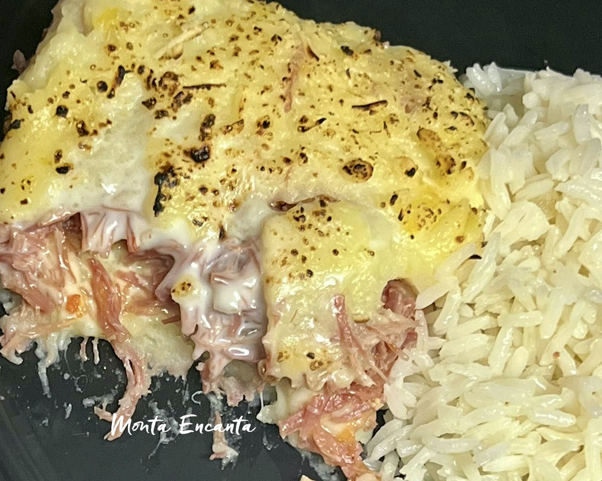 escondidinho de batata com carne seca