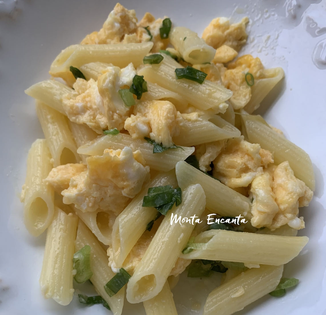 receita macarrão com ovos mexidos