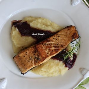 salmão ao molho de vinho