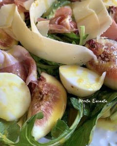 Salada de rúcula com figo mostarda e mel