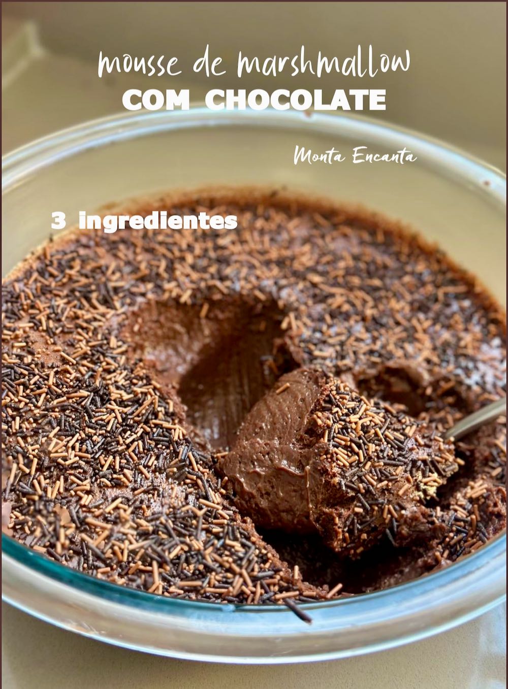 Mousse de Marshmallow com chocolate Mousse de Marshmallow com chocolate