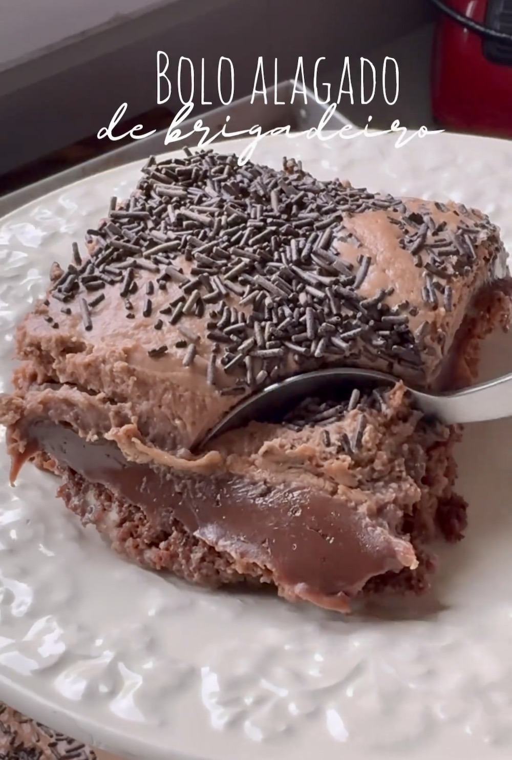 bolo alagado de brigadeiro