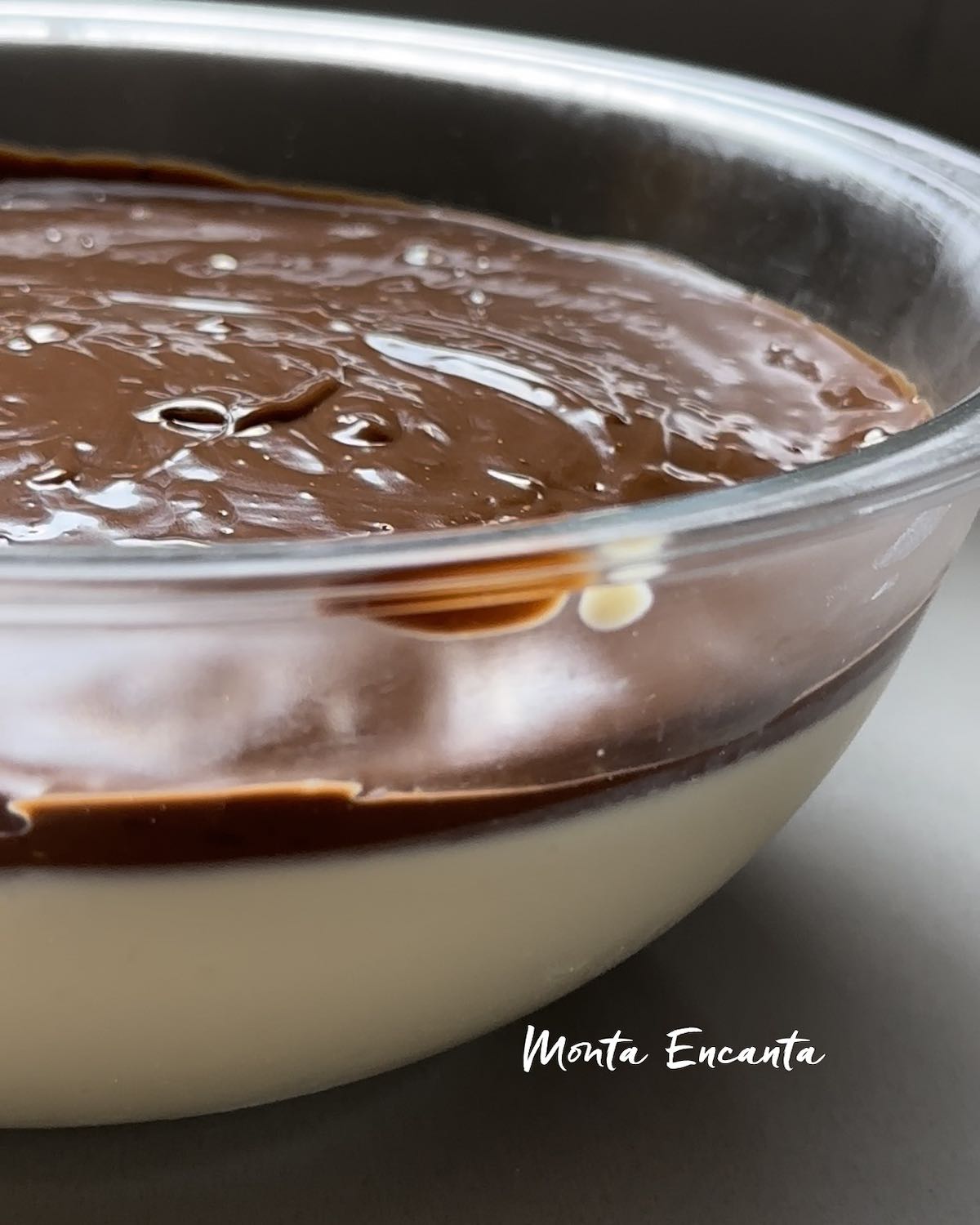 Mousse de limão com chocolate