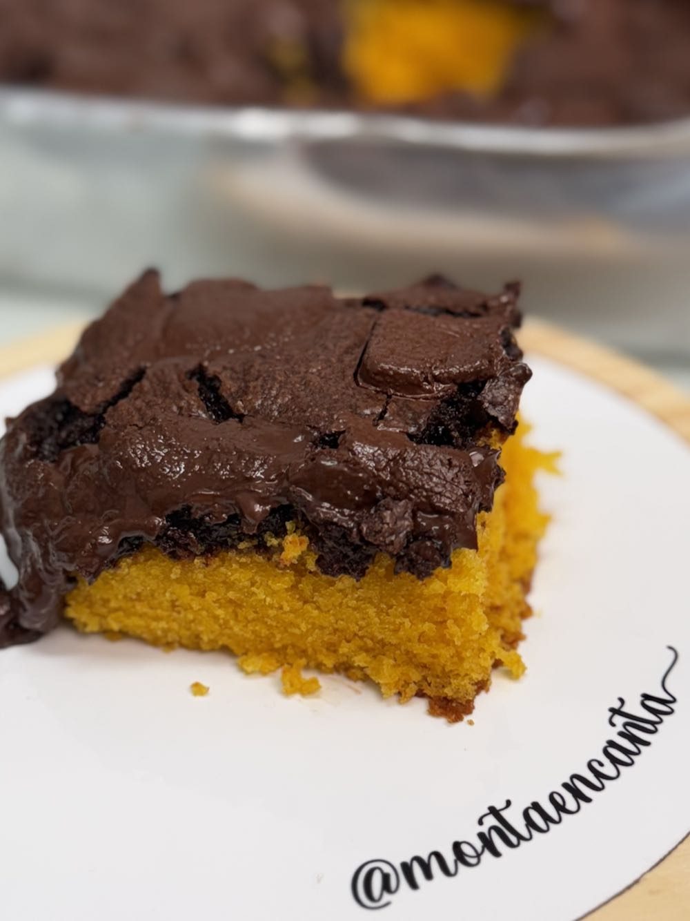 bolo de cenoura com brownie